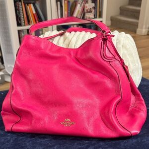 Coach Pebbled Leather Hobo Shoulder Bag – Hot Pink / Fuchsia – Gold Hardware